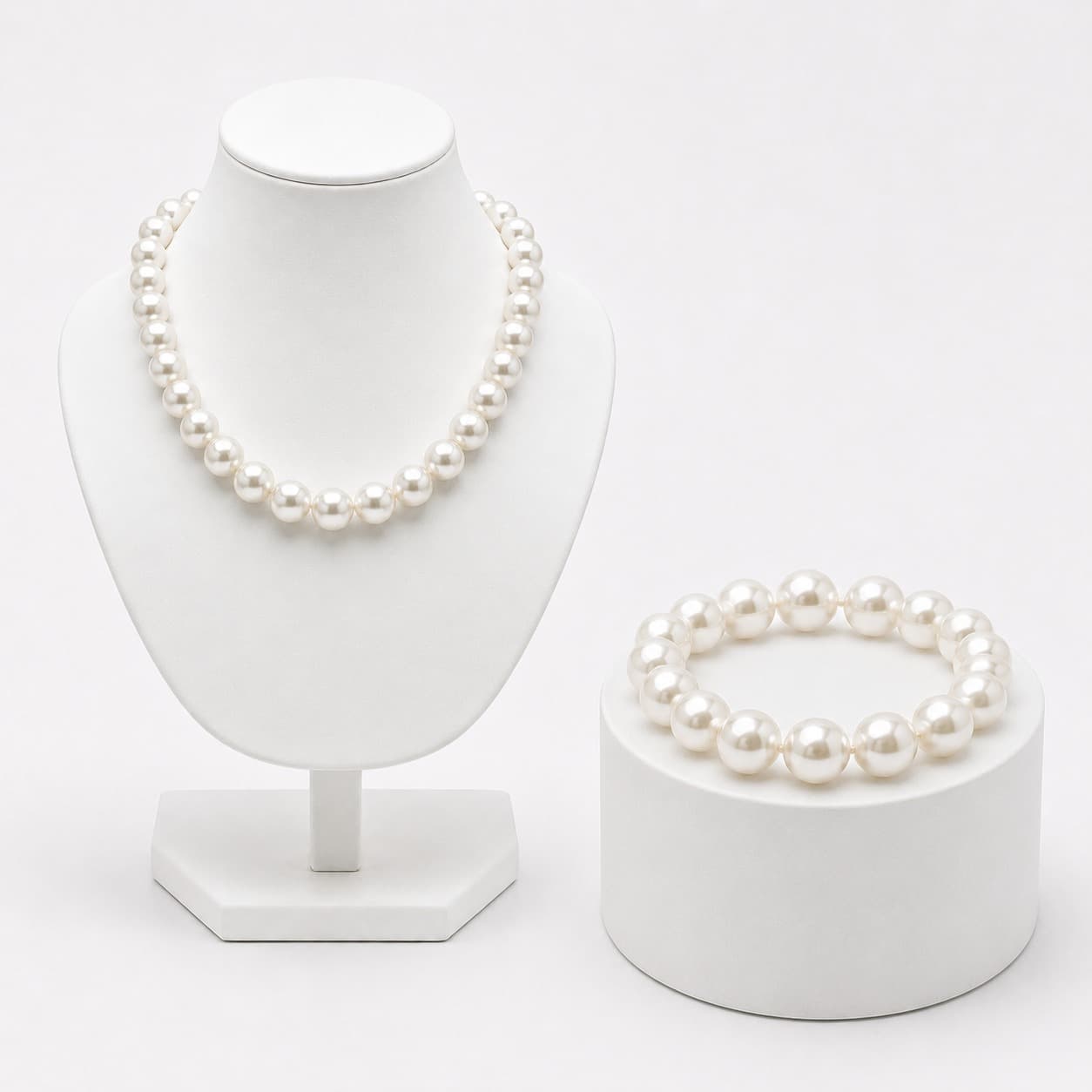 Parure Femme Collier et Bracelet en Perles Nacrées – Élégante et Raffinée