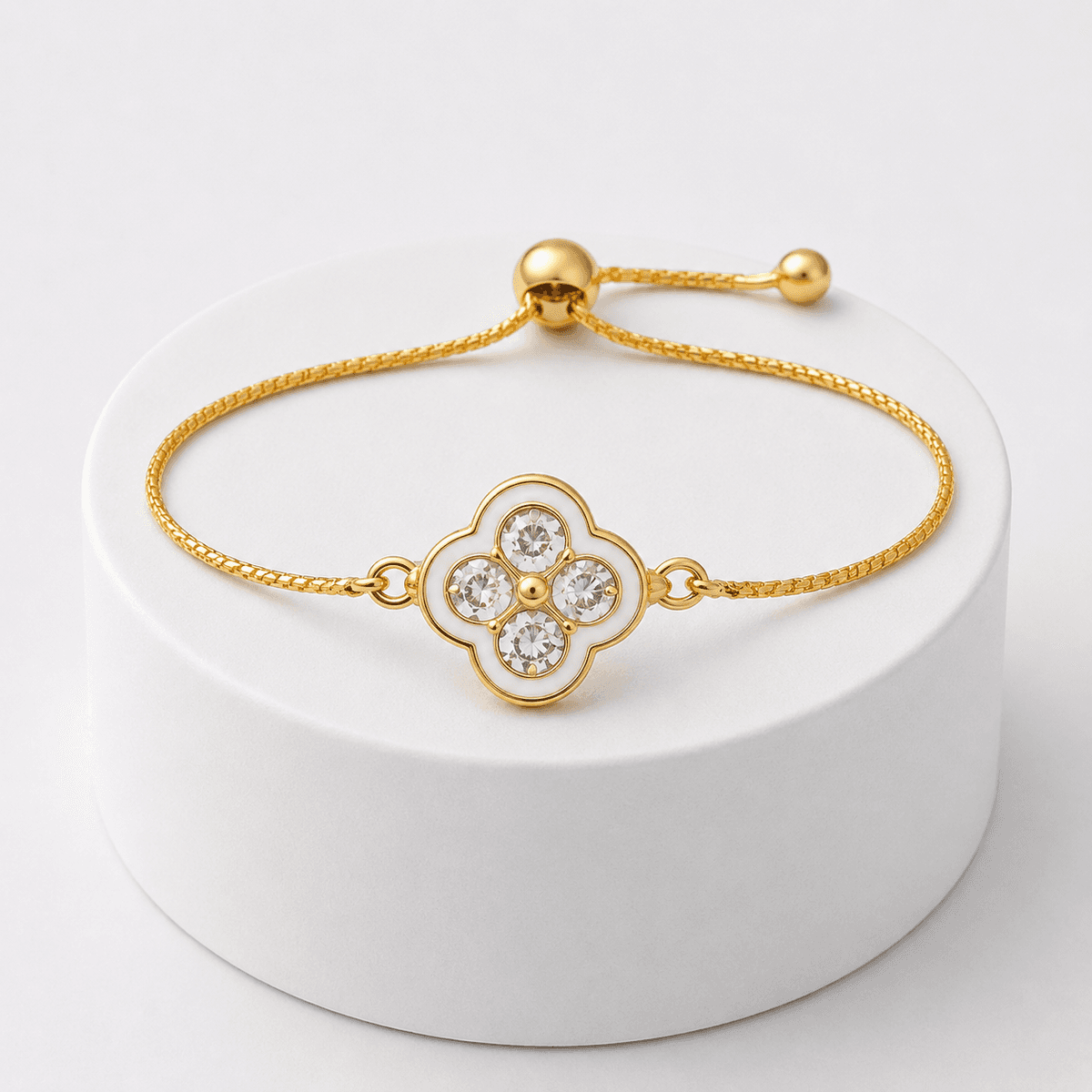 Bracelet Trèfle Femme en Acier Inoxydable – Bijou Porte-Bonheur Élégant