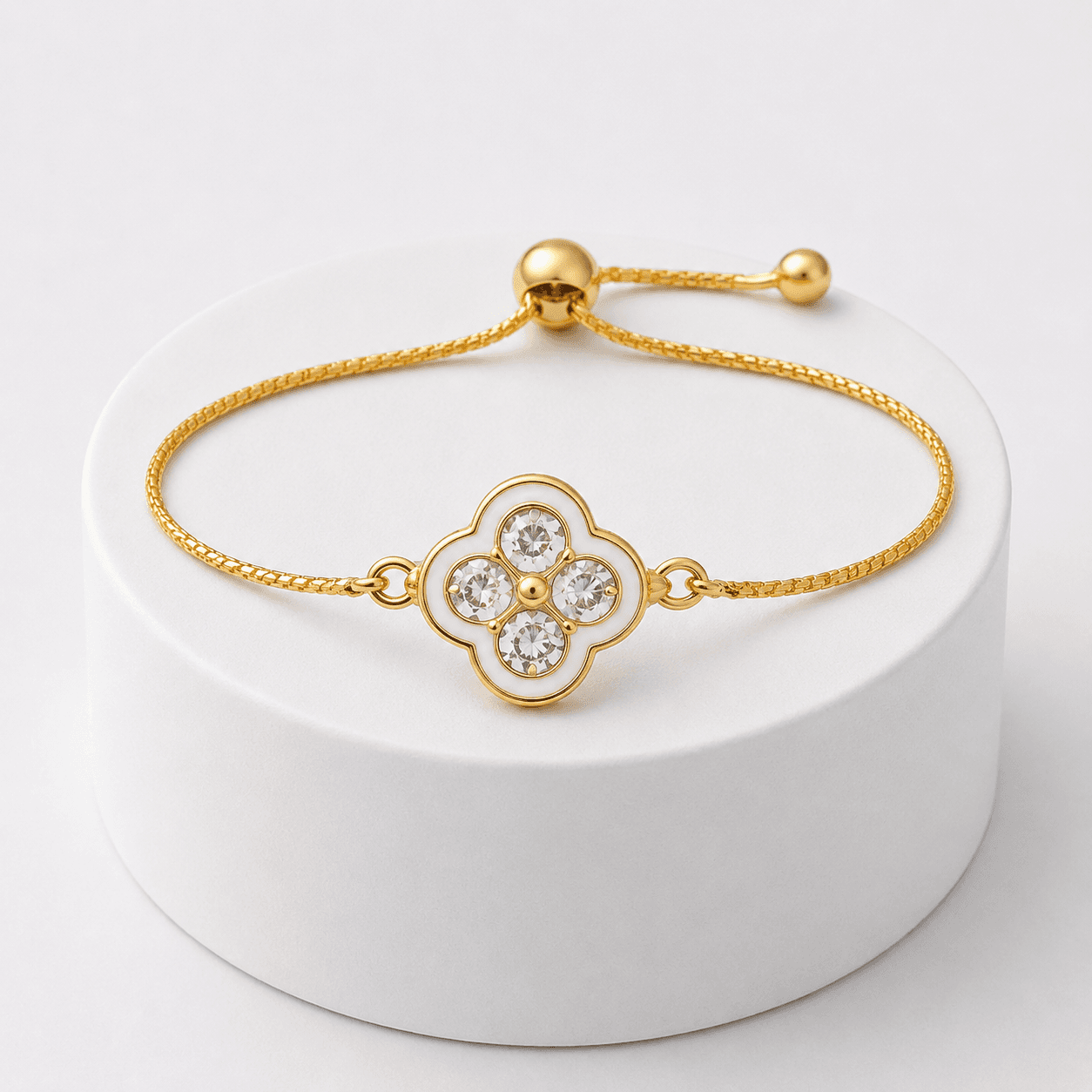 Bracelet Trèfle Femme en Acier Inoxydable – Bijou Porte-Bonheur Élégant