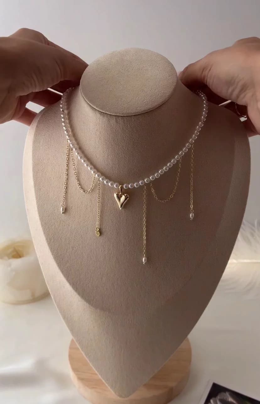 Fashion collier