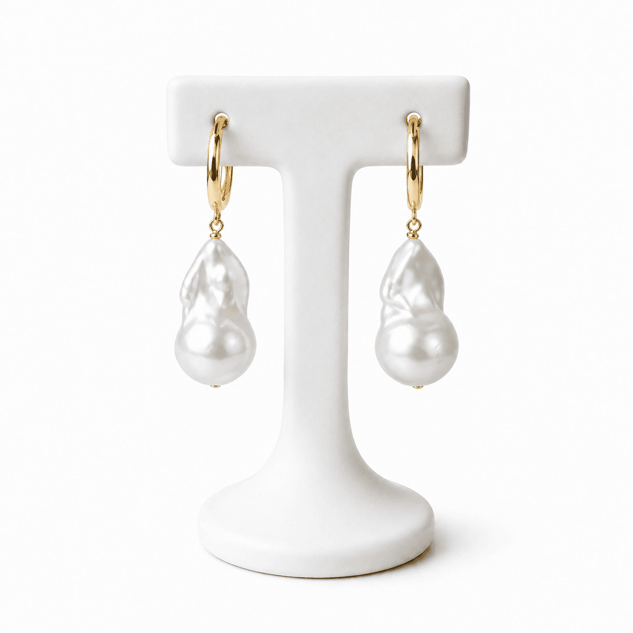 Boucles d'Oreilles Bella Pearl – Créoles Dorées & Perles Baroques Élégantes
