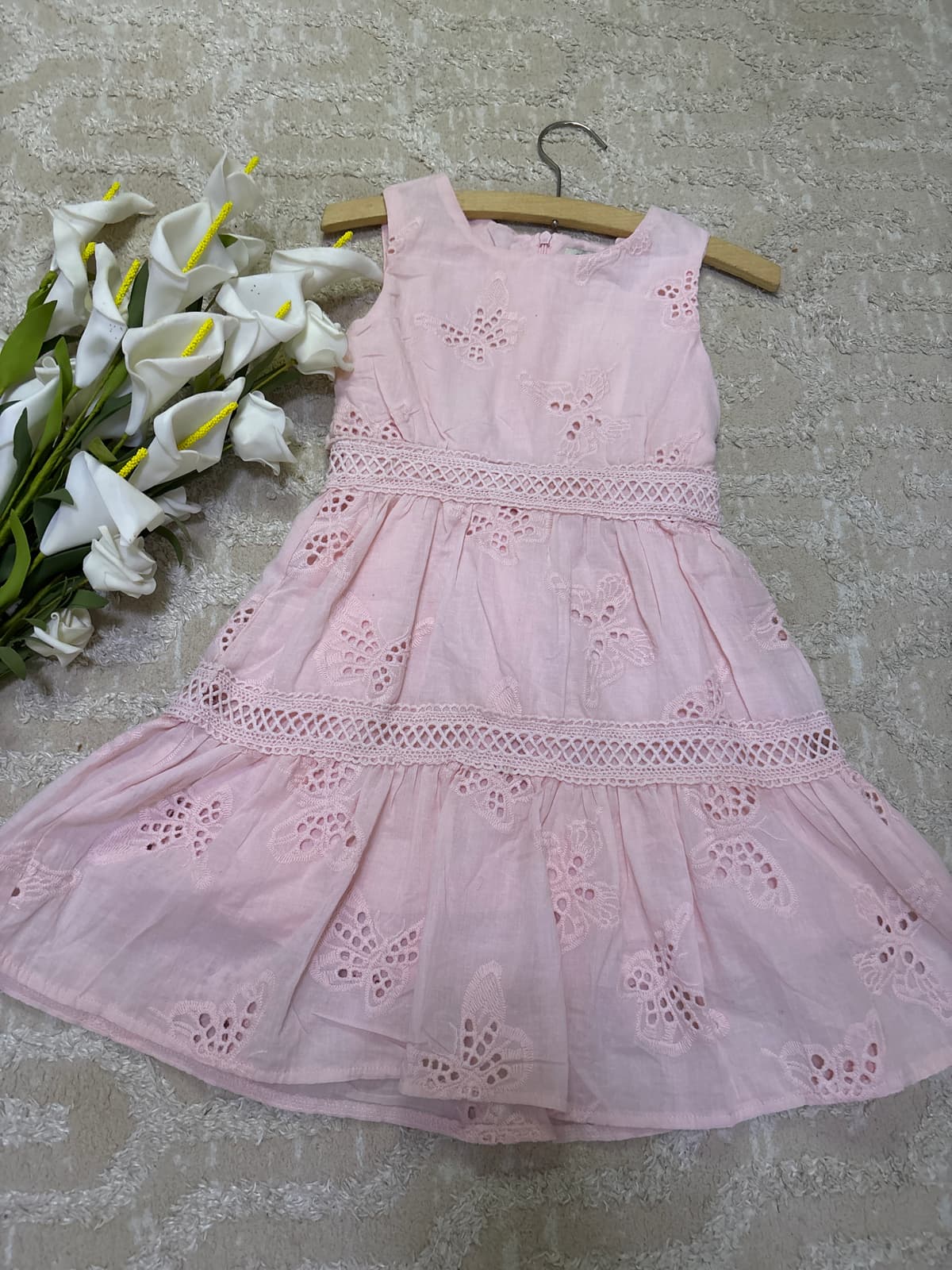 Robe broderie anglaise motif papillon